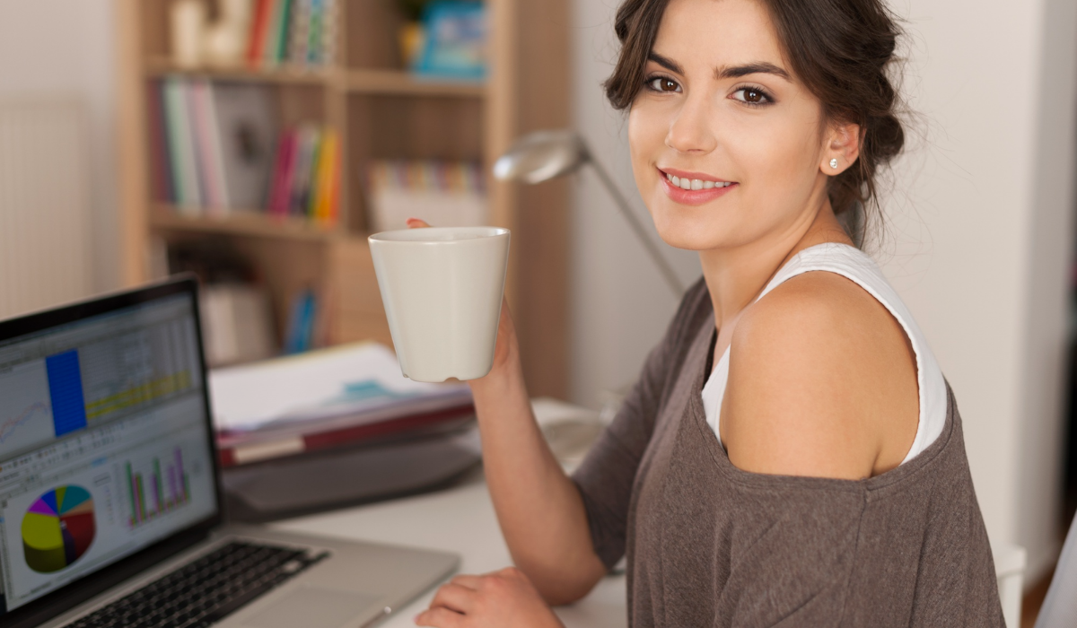 Hábitos Financeiros de Mulheres Inteligentes