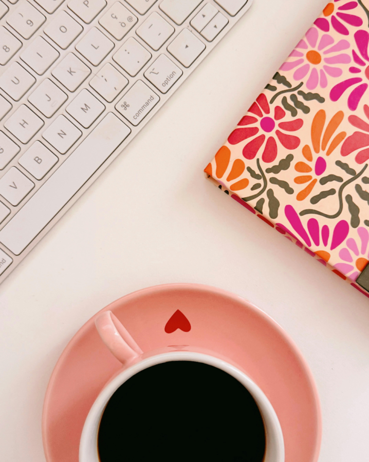 contato manual feminino