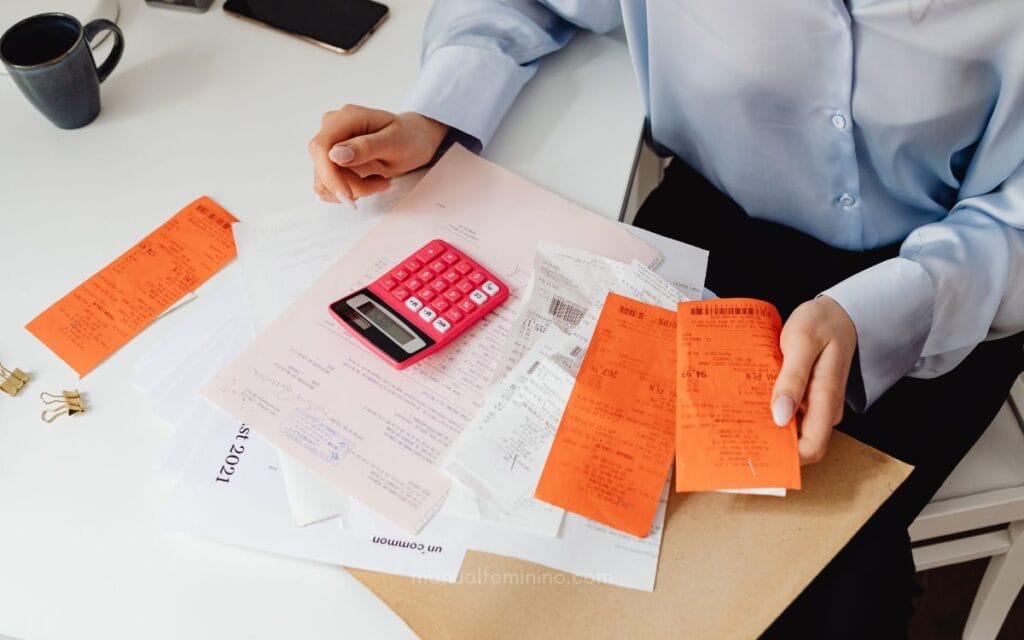 Como organizar seus recibos digitais e físicos para a declaração anual