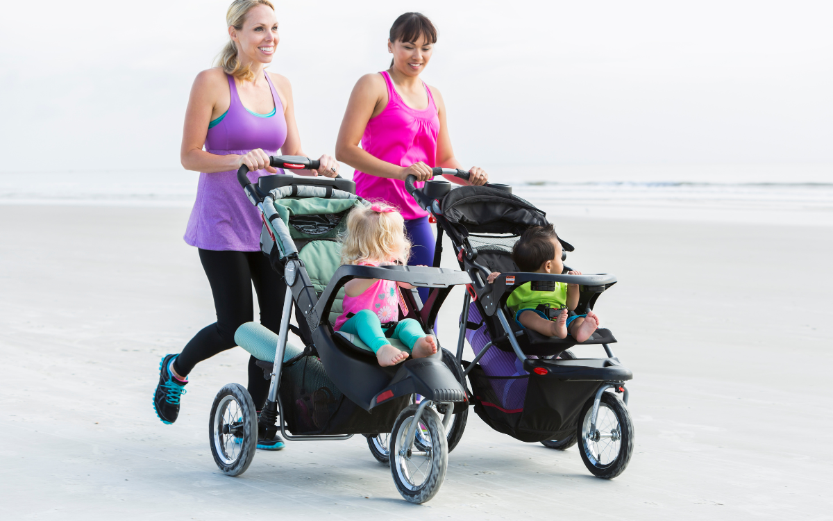 Melhores carrinhos de bebê: 7 opções práticas para a rotina moderna