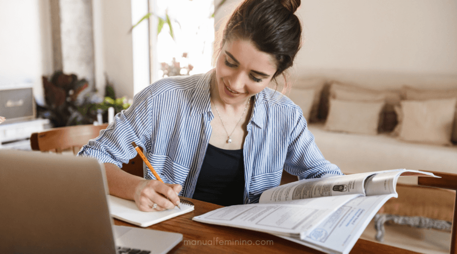 7 assuntos que toda mulher deveria estudar (e por que fazem diferença na sua rotina)
