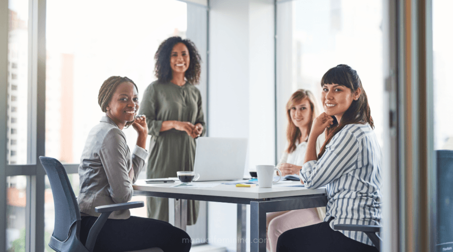 Como organizar reuniões e não perder tempo com elas