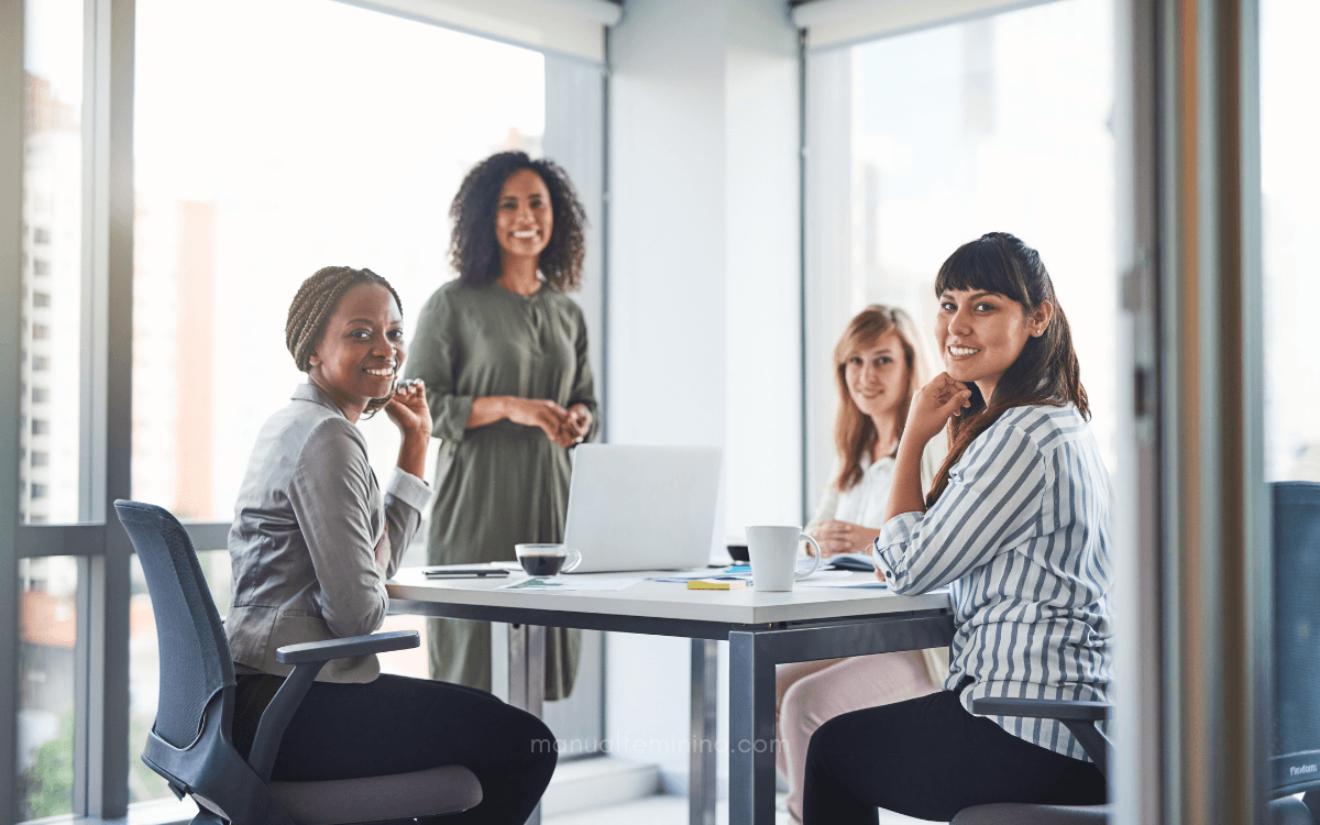 Como organizar reuniões e não perder tempo com elas
