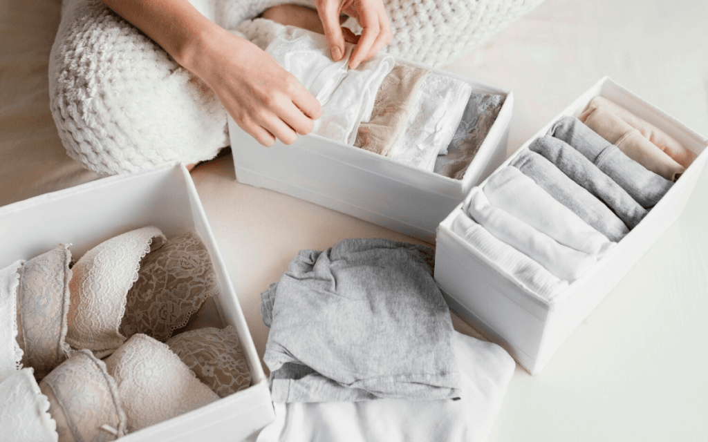 método KonMari para dobrar roupas