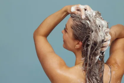 como lavar o cabelo corretamente